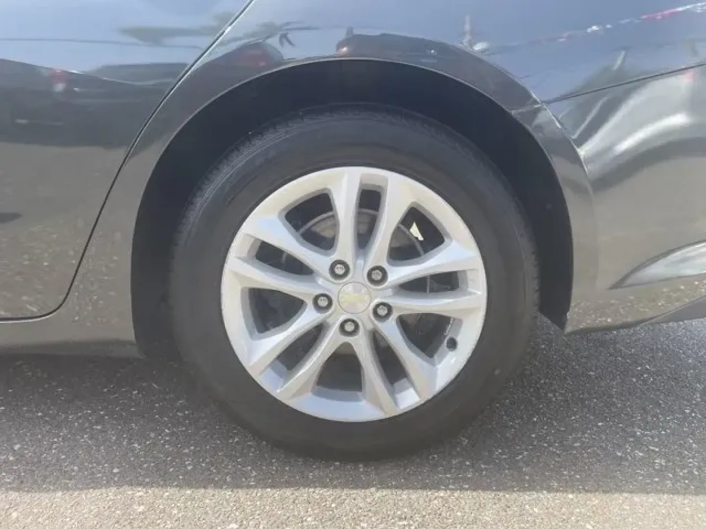2016 Chevrolet Malibu (1G1ZE5ST4GF) with an Other engine, AUTOMATIC transmission, located at 7701 Park Blvd., Pinellas Park, FL, 33781, (727) 369-7777, 27.839552, -82.747284 - IIHS Top Safety Pick+ with optional front crash prevention. Only 100,775 Miles! Scores 37 Highway MPG and 27 City MPG! This Chevrolet Malibu delivers a Turbocharged Gas I4 1.5L/91 engine powering this Automatic transmission. WIRELESS CHARGING FOR DEVICES, WHEELS, 17 (43.2 CM) ALUMINUM (STD), TRANSMI - Photo#5