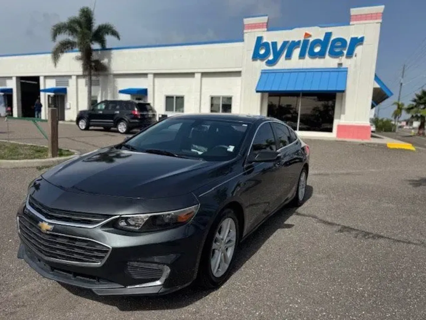 2016 Chevrolet Malibu (1G1ZE5ST4GF) with an Other engine, AUTOMATIC transmission, located at 7701 Park Blvd., Pinellas Park, FL, 33781, (727) 369-7777, 27.839552, -82.747284 - IIHS Top Safety Pick+ with optional front crash prevention. Only 100,775 Miles! Scores 37 Highway MPG and 27 City MPG! This Chevrolet Malibu delivers a Turbocharged Gas I4 1.5L/91 engine powering this Automatic transmission. WIRELESS CHARGING FOR DEVICES, WHEELS, 17 (43.2 CM) ALUMINUM (STD), TRANSMI - Photo#9