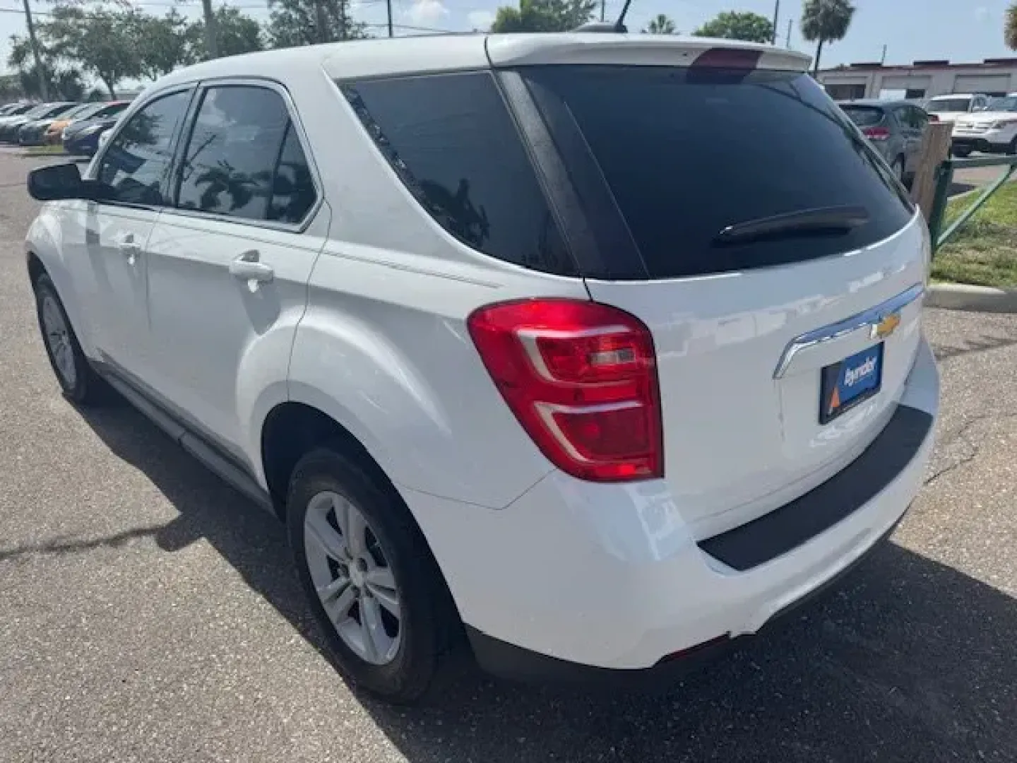 2016 Chevrolet Equinox (2GNALBEK0G1) with an Other engine, AUTOMATIC transmission, located at 7701 Park Blvd., Pinellas Park, FL, 33781, (727) 369-7777, 27.839552, -82.747284 - IIHS Top Safety Pick with optional front crash prevention. Delivers 32 Highway MPG and 22 City MPG! This Chevrolet Equinox delivers a Gas I4 2.4/145 engine powering this Automatic transmission. TRANSMISSION, 6-SPEED AUTOMATIC WITH OVERDRIVE (STD), SUMMIT WHITE, SEATS, DELUXE FRONT BUCKET (STD).* Thi - Photo#3