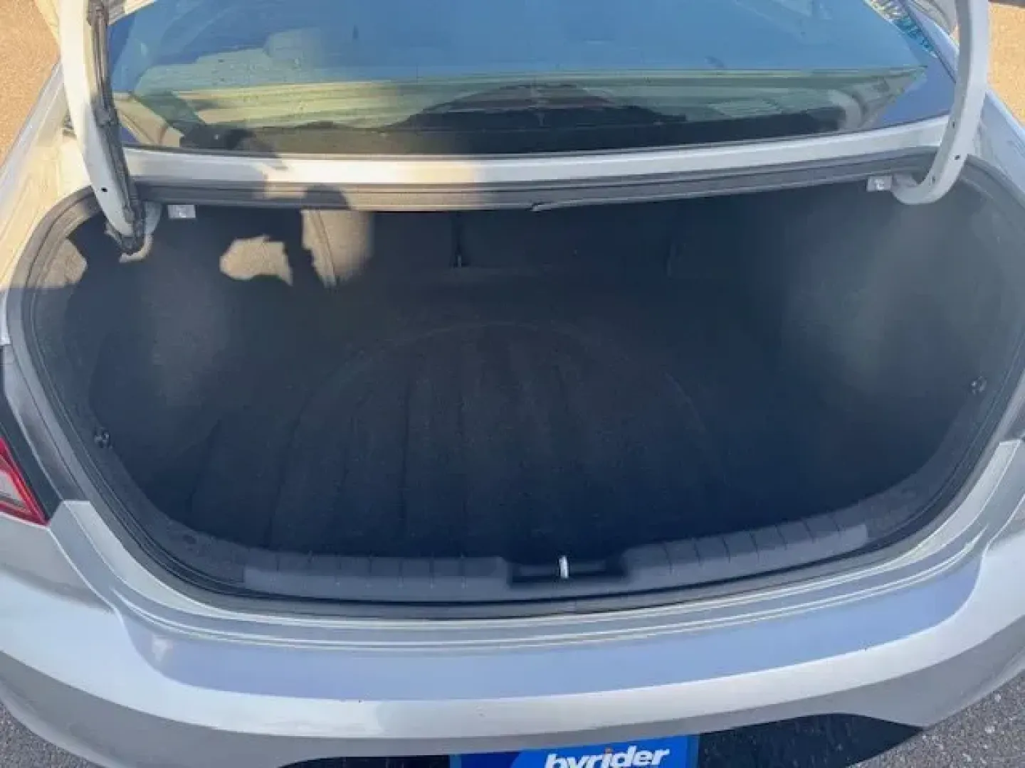 2019 Hyundai Elantra (KMHD84LF2KU) with an Other engine, AUTOMATIC transmission, located at 7701 Park Blvd., Pinellas Park, FL, 33781, (727) 369-7777, 27.839552, -82.747284 - Scores 37 Highway MPG and 28 City MPG! This Hyundai Elantra boasts a Regular Unleaded I-4 2.0 L/122 engine powering this Automatic transmission. WHEEL LOCKS, SYMPHONY SILVER, OPTION GROUP 01.* This Hyundai Elantra Features the Following Options *MUDGUARDS, FIRST AID KIT, CARPETED FLOOR MATS, CARGO N - Photo#6