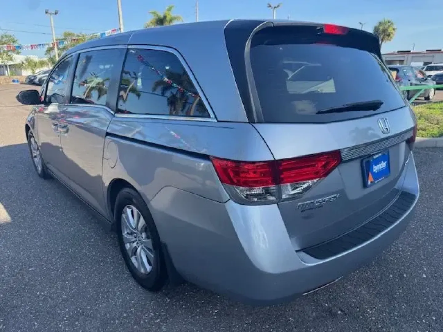 2016 Honda Odyssey (5FNRL5H35GB) with an Other engine, AUTOMATIC transmission, located at 7701 Park Blvd., Pinellas Park, FL, 33781, (727) 369-7777, 27.839552, -82.747284 - IIHS Top Safety Pick. Scores 28 Highway MPG and 19 City MPG! This Honda Odyssey boasts a Regular Unleaded V-6 3.5 L/212 engine powering this Automatic transmission. Window Grid Antenna, Wheels: 17 x 7 Alloy, VSA Electronic Stability Control (ESC).*This Honda Odyssey Comes Equipped with These Options - Photo#2