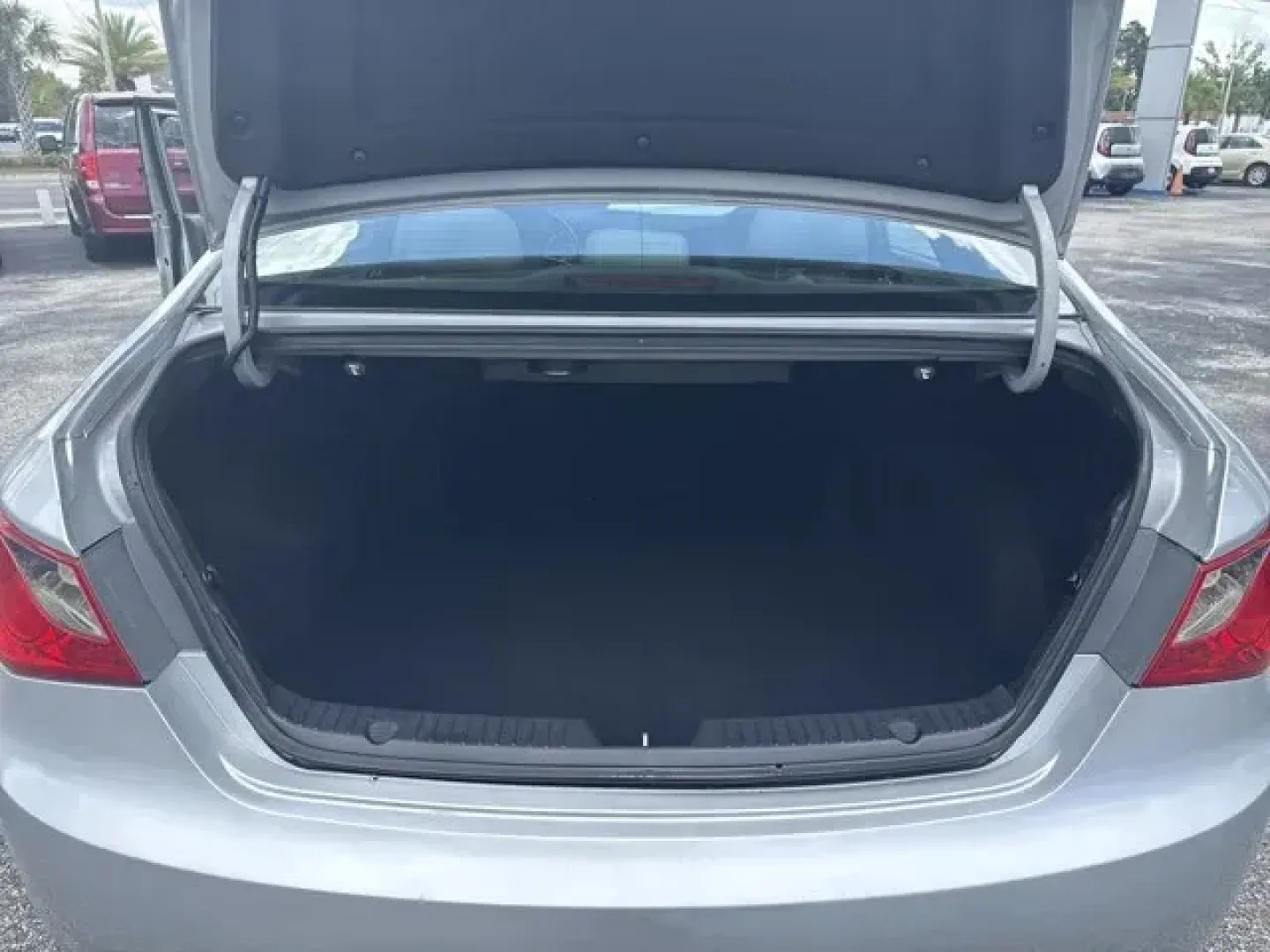 2013 Hyundai Sonata (5NPEC4AC8DH) with an Other engine, AUTOMATIC transmission, located at 1285 Cassat Ave, Jacksonville, FL, 32205, (904) 425-3000, 30.299780, -81.732430 - **Unleash Your Daily Adventures with This 2013 Hyundai Sonata!**<br /> <br /> Are you seeking a reliable and stylish vehicle that fits seamlessly into your busy lifestyle? Look no further! This 2013 Hyundai Sonata is perfect for those long commutes, weekend getaways, or even family outings. With its - Photo#1