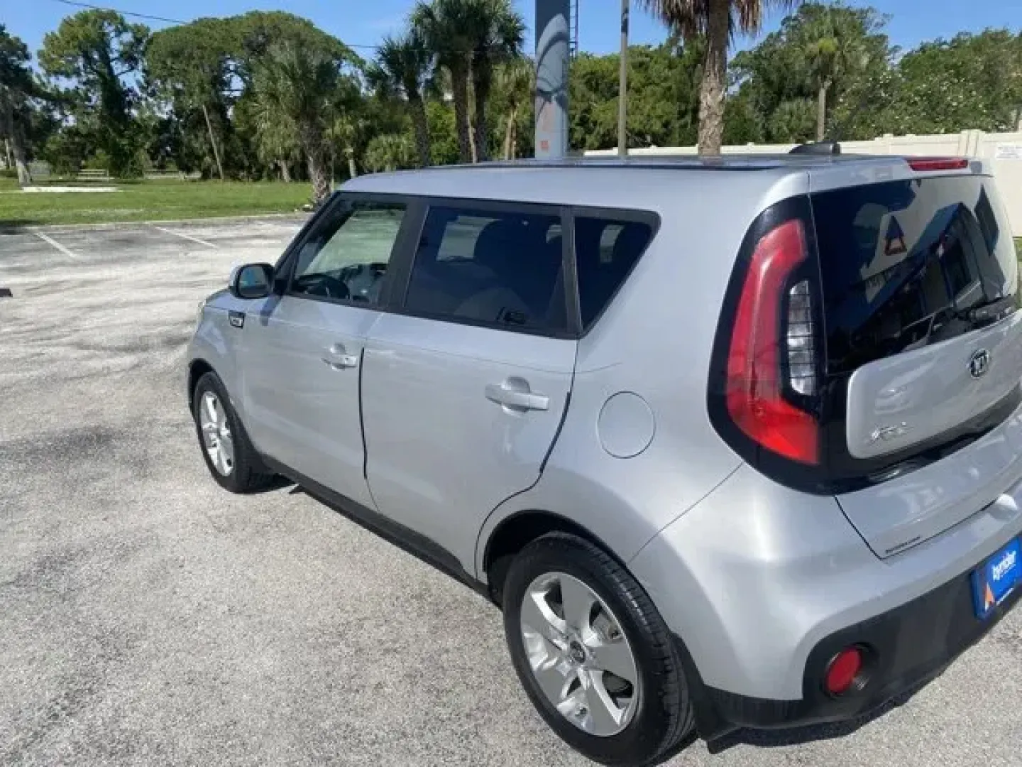 2017 Kia Soul (KNDJN2A27H7) with an Other engine, AUTOMATIC transmission, located at 8829 US Hwy 19, Port Richey, FL, 34668, (727) 264-1107, 28.285917, -82.717346 - Are you searching for a dependable vehicle that fits your active lifestyle without breaking the bank? Look no further! The 2017 Kia Soul at Byrider Florida #162 in Port Richey, FL is the perfect choice for those looking for a car that brings together versatility, style, and affordability. This spaci - Photo#5