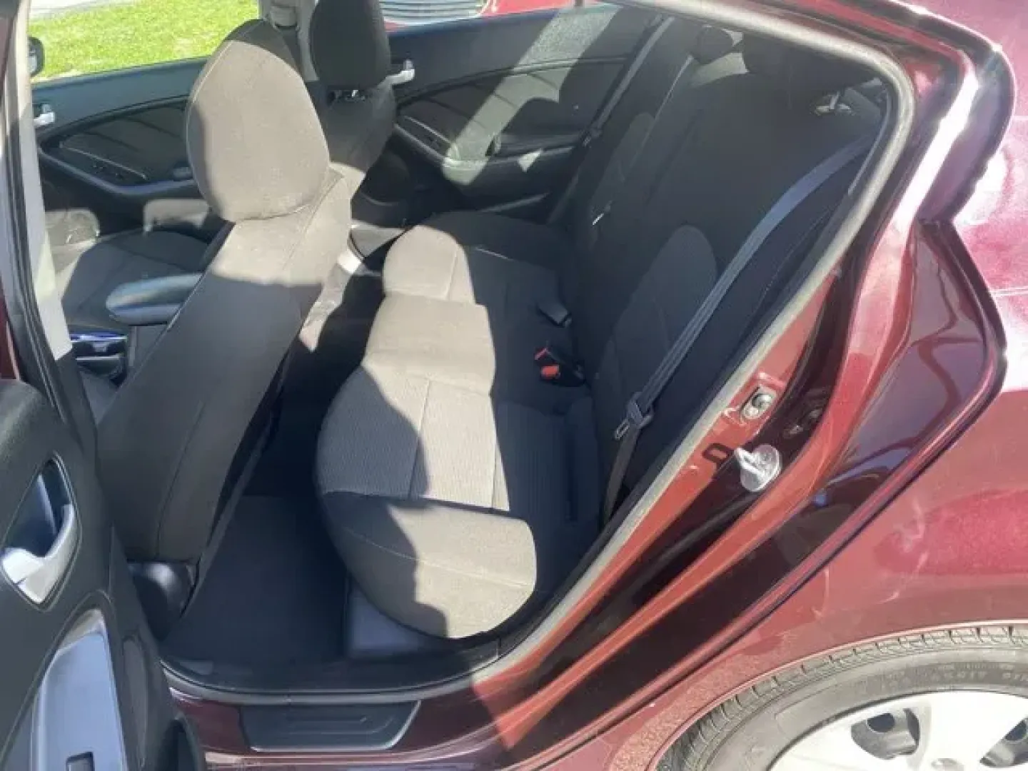 2018 Kia Forte (3KPFK4A72JE) with an Other engine, AUTOMATIC transmission, located at 8829 US Hwy 19, Port Richey, FL, 34668, (727) 264-1107, 28.285917, -82.717346 - **Drive Your Future with Confidence in the 2018 Kia Forte from Byrider Florida #162!**<br /> <br /> Are you looking for a reliable vehicle that fits seamlessly into your busy lifestyle? Whether you're a commuter navigating the daily grind, a growing family in need of a spacious ride, or a budget-con - Photo#6