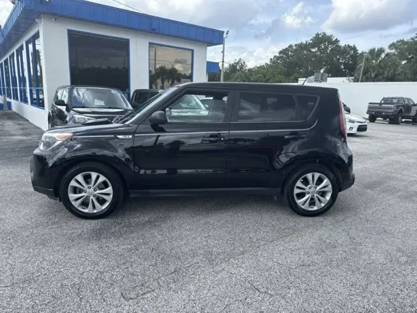 2015 Kia Soul (KNDJP3A50F7) with an Other engine, AUTOMATIC transmission, located at 1285 Cassat Ave, Jacksonville, FL, 32205, (904) 425-3000, 30.299780, -81.732430 - ### Discover Your Perfect Urban Companion: 2015 Kia Soul at Byrider Florida #139<br /> <br /> Are you ready to elevate your daily commute or embark on weekend adventures? The 2015 Kia Soul, available at Byrider Florida #139 in Jacksonville, FL, is the ultimate vehicle for those craving style, functi - Photo#2