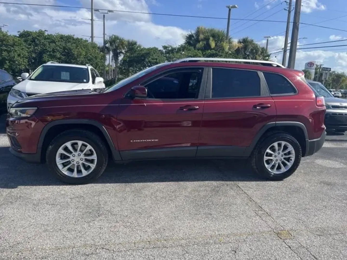 2020 Jeep Cherokee (1C4PJLCB7LD) with an Other engine, AUTOMATIC transmission, located at 1285 Cassat Ave, Jacksonville, FL, 32205, (904) 425-3000, 30.299780, -81.732430 - ### Unleash Your Adventure with the 2020 Jeep Cherokee from Byrider Florida #139!<br /> <br /> Are you ready to elevate your lifestyle and embark on thrilling weekend getaways or simply navigate the daily grind with ease? Look no further than this stunning **2020 Jeep Cherokee**, available now at ** - Photo#3