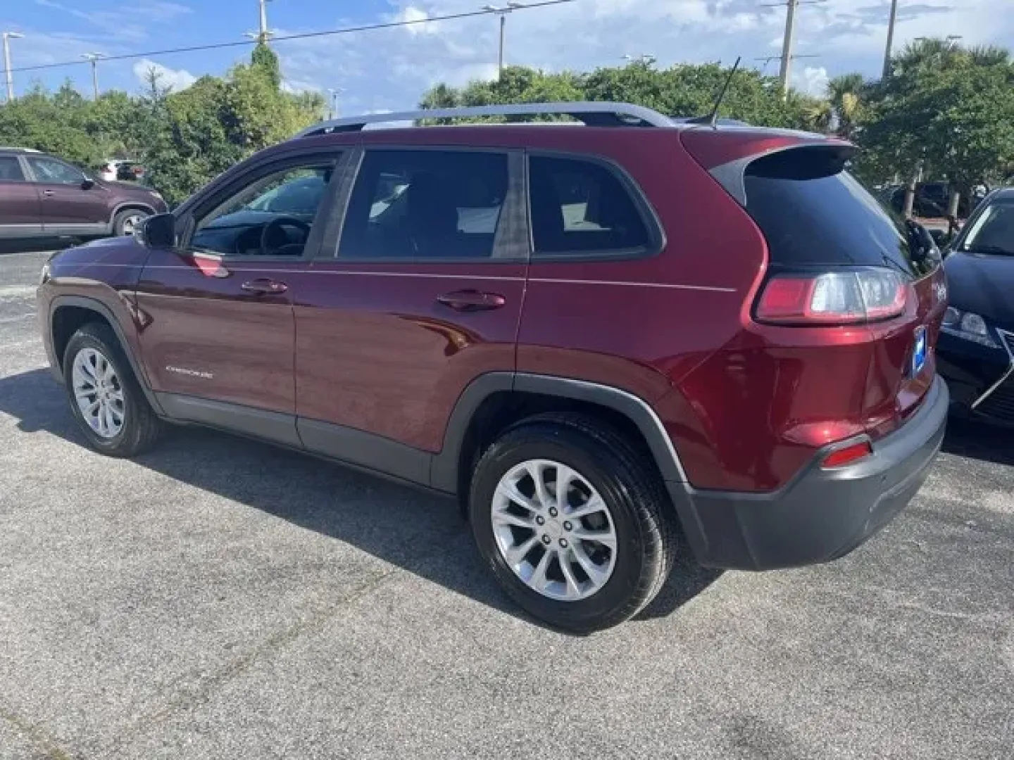 2020 Jeep Cherokee (1C4PJLCB7LD) with an Other engine, AUTOMATIC transmission, located at 1285 Cassat Ave, Jacksonville, FL, 32205, (904) 425-3000, 30.299780, -81.732430 - ### Unleash Your Adventure with the 2020 Jeep Cherokee from Byrider Florida #139!<br /> <br /> Are you ready to elevate your lifestyle and embark on thrilling weekend getaways or simply navigate the daily grind with ease? Look no further than this stunning **2020 Jeep Cherokee**, available now at ** - Photo#4