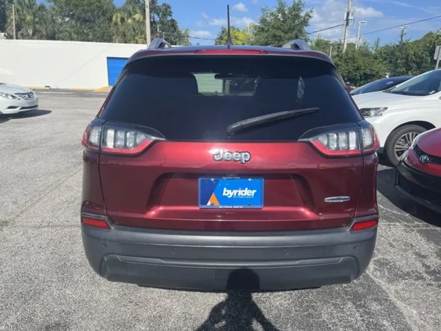 2020 Jeep Cherokee (1C4PJLCB7LD) with an Other engine, AUTOMATIC transmission, located at 1285 Cassat Ave, Jacksonville, FL, 32205, (904) 425-3000, 30.299780, -81.732430 - ### Unleash Your Adventure with the 2020 Jeep Cherokee from Byrider Florida #139!<br /> <br /> Are you ready to elevate your lifestyle and embark on thrilling weekend getaways or simply navigate the daily grind with ease? Look no further than this stunning **2020 Jeep Cherokee**, available now at ** - Photo#5
