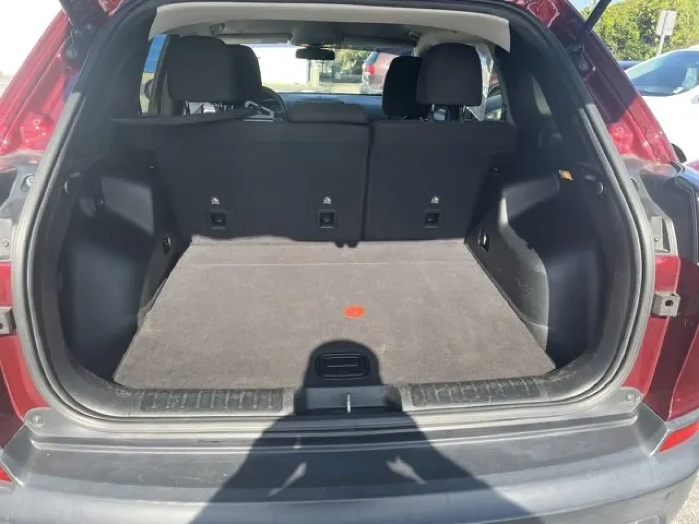 2020 Jeep Cherokee (1C4PJLCB7LD) with an Other engine, AUTOMATIC transmission, located at 1285 Cassat Ave, Jacksonville, FL, 32205, (904) 425-3000, 30.299780, -81.732430 - ### Unleash Your Adventure with the 2020 Jeep Cherokee from Byrider Florida #139!<br /> <br /> Are you ready to elevate your lifestyle and embark on thrilling weekend getaways or simply navigate the daily grind with ease? Look no further than this stunning **2020 Jeep Cherokee**, available now at ** - Photo#7